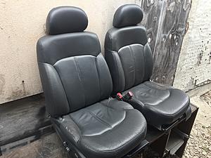 2000 Blazer Front Seat Removal-img_6534.jpg